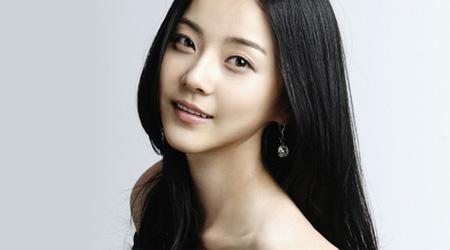 kg 生日:1982-03-16 星座:双鱼座 血型:o型 李世娜简介:李世娜,韩国女