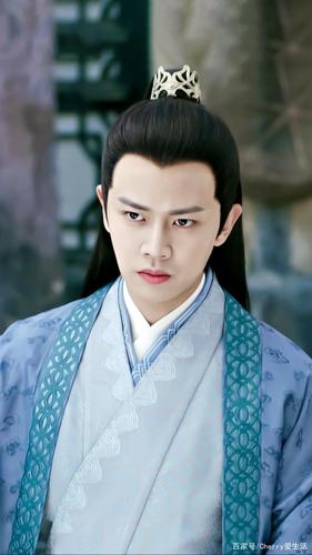 任嘉伦锦衣之下