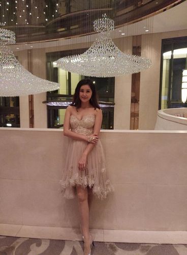 歌手琪琪格斩获世界杯9球锦标赛赛事贡献奖