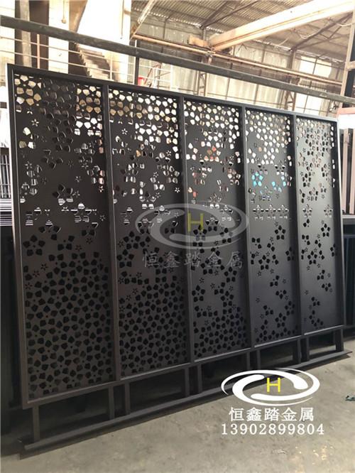 深圳别墅园林黑色镀锌烤漆背景墙 园林镂空发光景墙 铁艺景墙