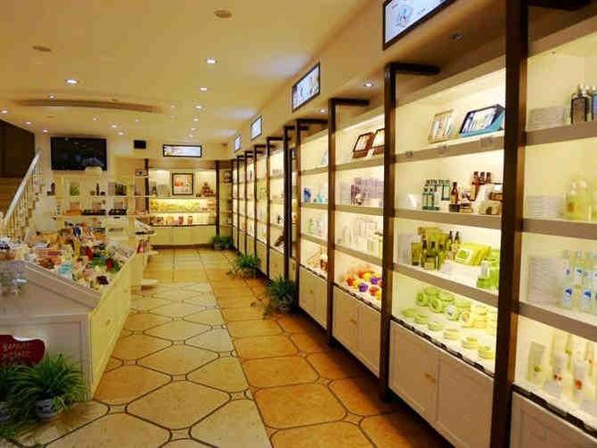 4款乡镇洗化用品店装修效果图 20平方米洗化品代理专卖店内部格局布置