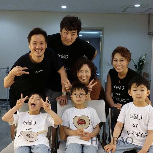 图韩国宋家三胞胎上小学新款表情包出炉可爱炸了