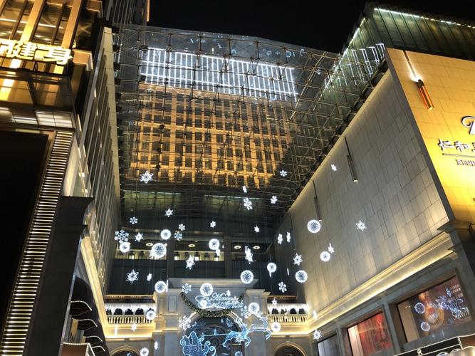 仁和春天百货(光华店)