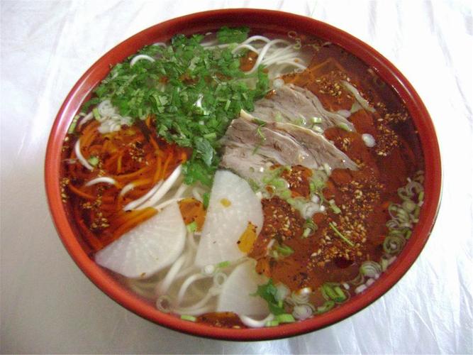 河南郏县饸饹面始于汉唐,盛于明清,是一道用料考究,独具特色的传统