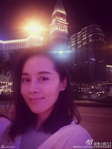 央五主播李蕊走红美丽淡雅似氧气美女组图