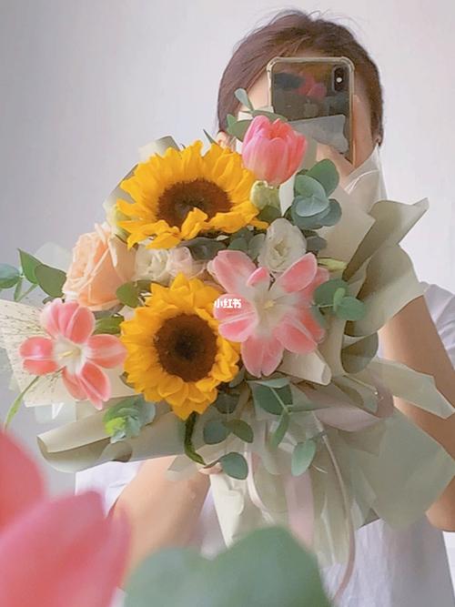 爱上这组颜色 向日葵 郁金香花束_花束_郁金香_向日葵