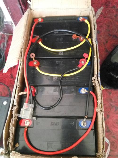 超威电瓶5块一组,三轮电动车