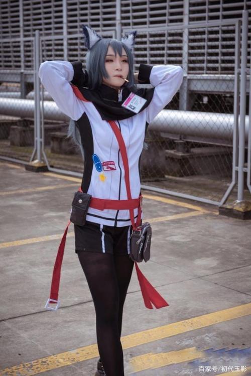 明日方舟cosplay德克萨斯:我接下来的任务是保护你的安全