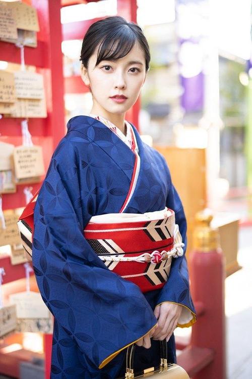 加藤小夏,像是北川景子与户田惠梨香的合体