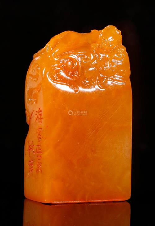 清代"牧甫"刻田黄天禄钮印