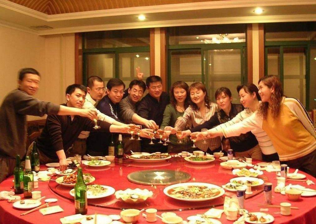 喜欢组织同学聚会的人为什么普遍发展都不错原因就在这