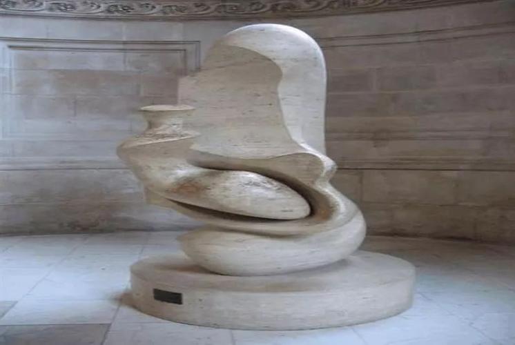 亨利61斯宾赛61摩尔——雕塑高度精简抽象的女性形象_作品