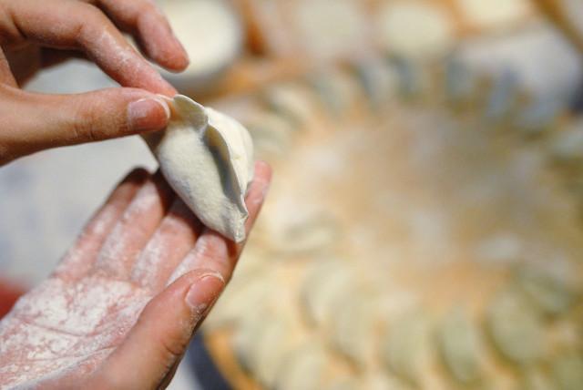 包饺子(小小说)