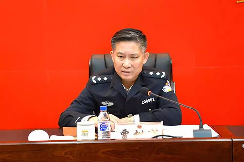 吉林市副市长,市公安局党组书记,局长贾树城主持召开.