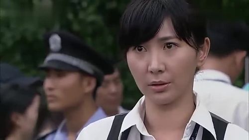 特警力量:龙飞虎霸气的抢前妻的工作,他也是救人心切