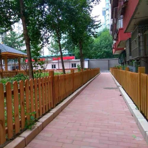 定制室外别墅庭院围墙防腐木栅栅栏围栏户外大型篱笆