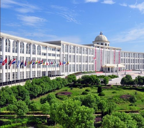 2020年江西服装学院录取通知书发放时间及开学时间和新生入学指南军训