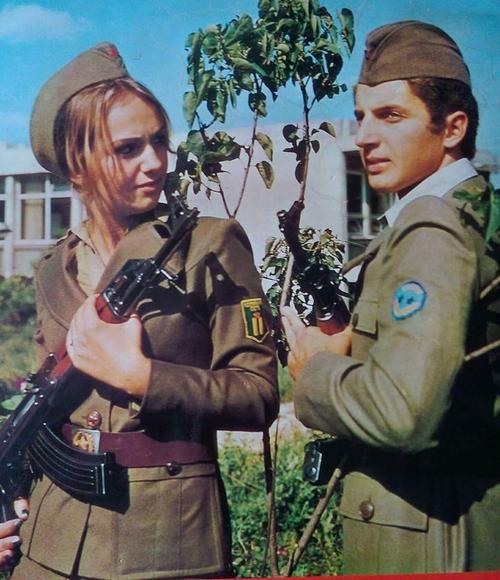 谁能守护那座桥——南斯拉夫人民军图集