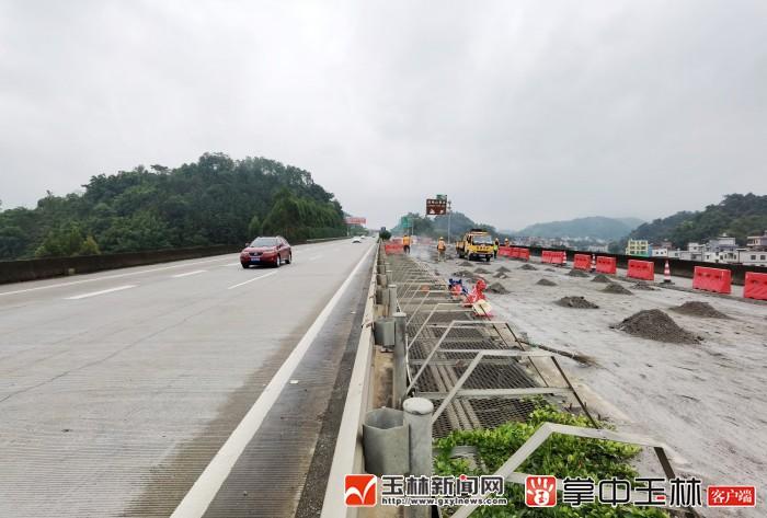 "兴六高速公路")属国家高速公路骨架网g80广昆高速公路的一段,是广西"