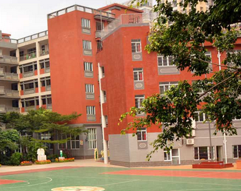 广州荔湾区耀华小学数学老师