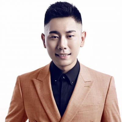 金久哲男人的苦女人不清楚ktv版伴奏