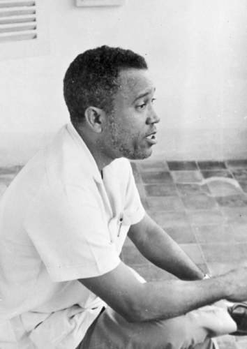 路易斯·卡布拉尔