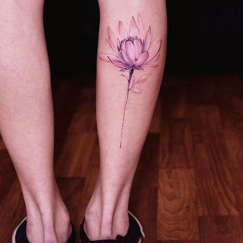 莲花幽香,小腿小清新莲花纹身