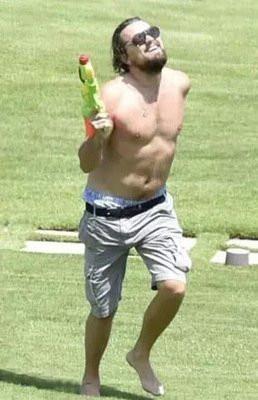 小李子又胖了?莱昂纳多身材发福满脸沧桑,网友:还我男神王子脸