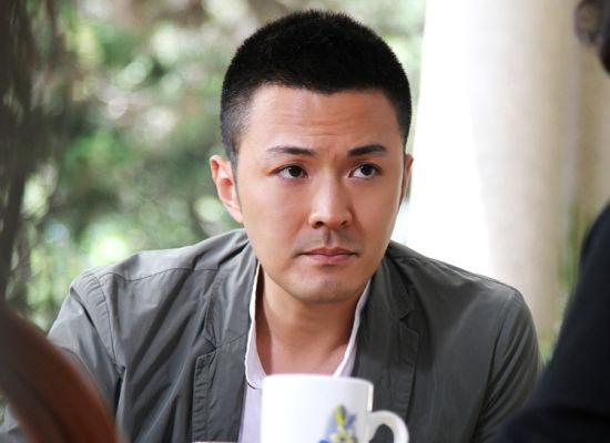 电视剧《玉观音》一炮而红的知名导演丁黑[微博]执导,著名演员于小伟