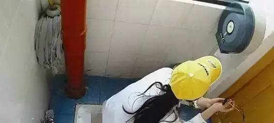 江门mm们上厕所看到这东西千万注意它能嵌入摄像头偷拍带wifi甚至可以