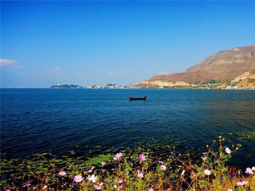 洱海旅游攻略 环游洱海攻略 > 大理租车环洱海开车方便吗     大理