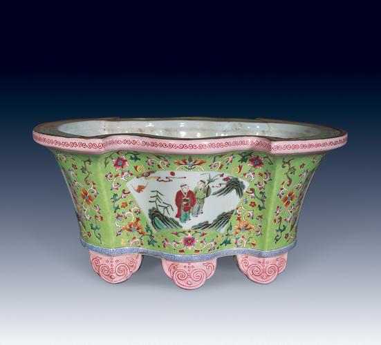 3071清粉彩人物花盆