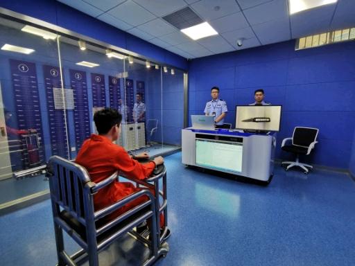 南京市公安局玄武分局案管中心的审讯室.南都记者 程姝雯 摄