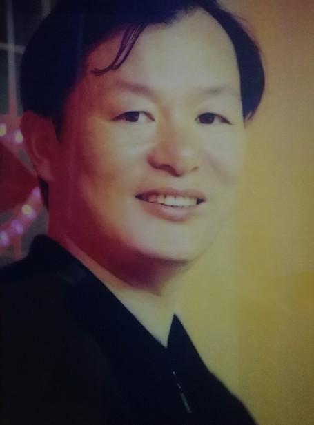作者简介:李增瑞,山东东营市人,军旅诗人,散文与纪实文学作家.