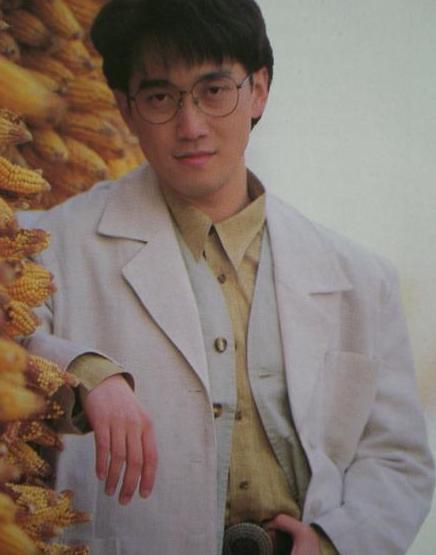 小刚一个名叫周传雄的过气宝藏男歌手