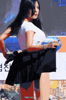 搞笑gif:妹子你犯规了!
