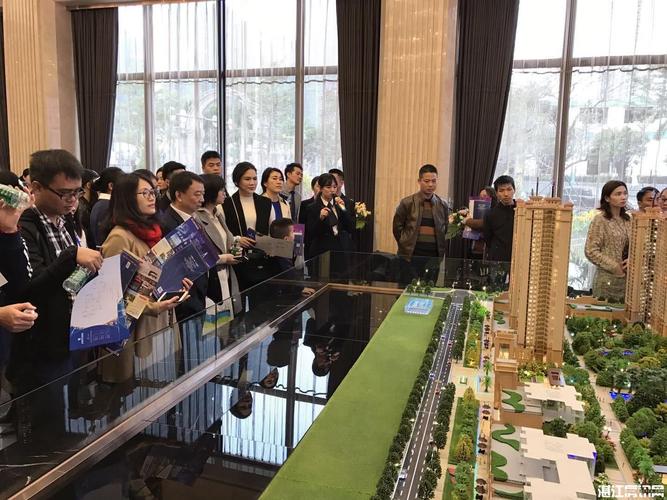 华信城市海悦团购专场首场完美举办-湛江房讯网