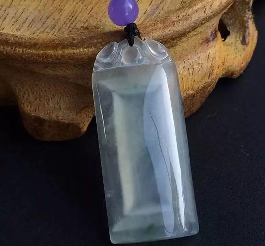 玻璃种翡翠和冰种翡翠你买哪种