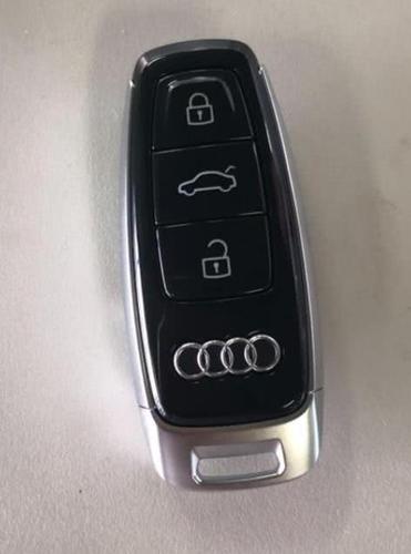 124万入手新款奥迪a8,一位十年驾龄的奥迪老司机说出了心中看法