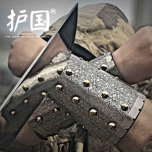 防砍护臂盾金属不锈钢战术铠甲腕割刺玻璃刃划伤身具户外防暴保安