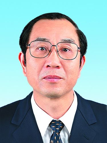 现任十七届中央候补委员,广西壮族自治区党委广西新闻网 首页栏目