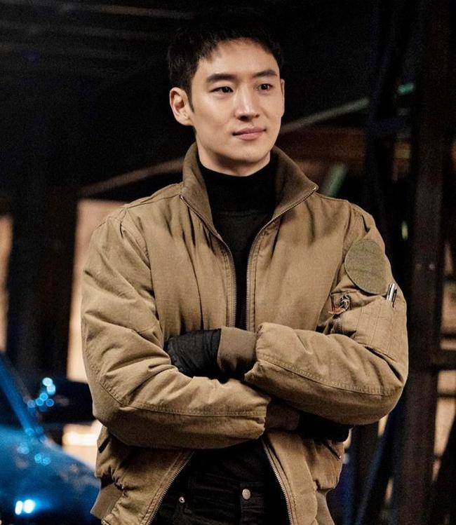 模范出租车太红了李帝勋1亿报酬被挑刺这就是蹿红的代价