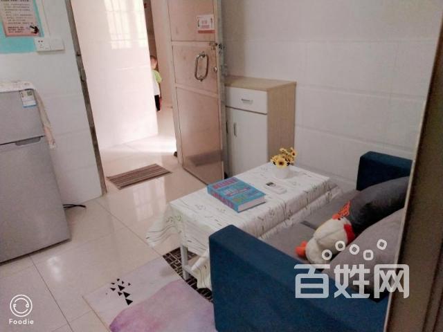 金铂天地附近,特价一房660