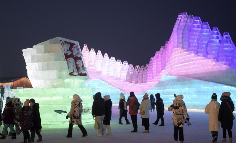 哈尔滨冰雪大世界有多美?_建筑_童话世界_景点_冰雪大