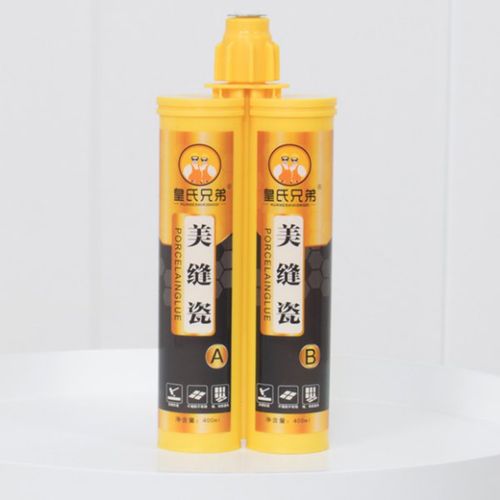 受潮会导致美缝变色,阳光直射又会导致美缝剂出现爆管现象,所以一定要