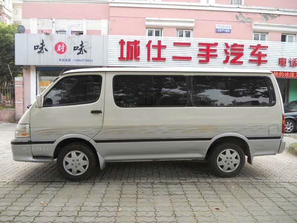 宁波2002年10月丰田海狮12座24手动挡