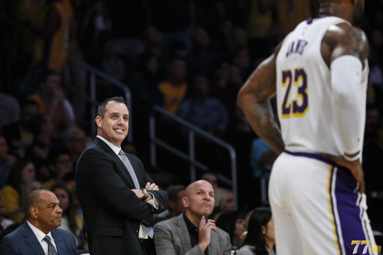 77体育2月27日讯 据美国记者ryan ward报道,近日,湖人主帅沃格尔在