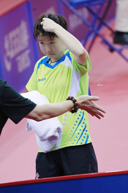 我会空手套一些孙颖莎的奶里奶气图