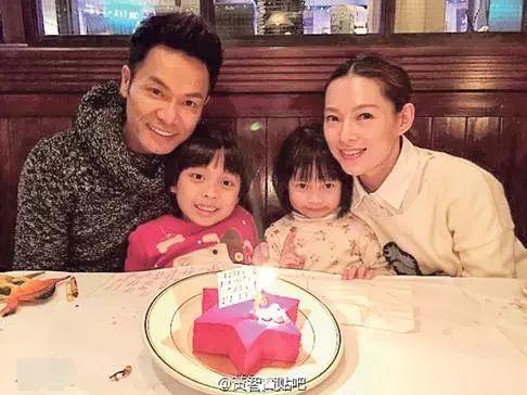 55岁郭晋安全家照,小14岁妻子没前任漂亮,三界视帝却被吐槽土