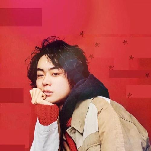 每年东京时装周的街拍,就像是一场大型时尚活动